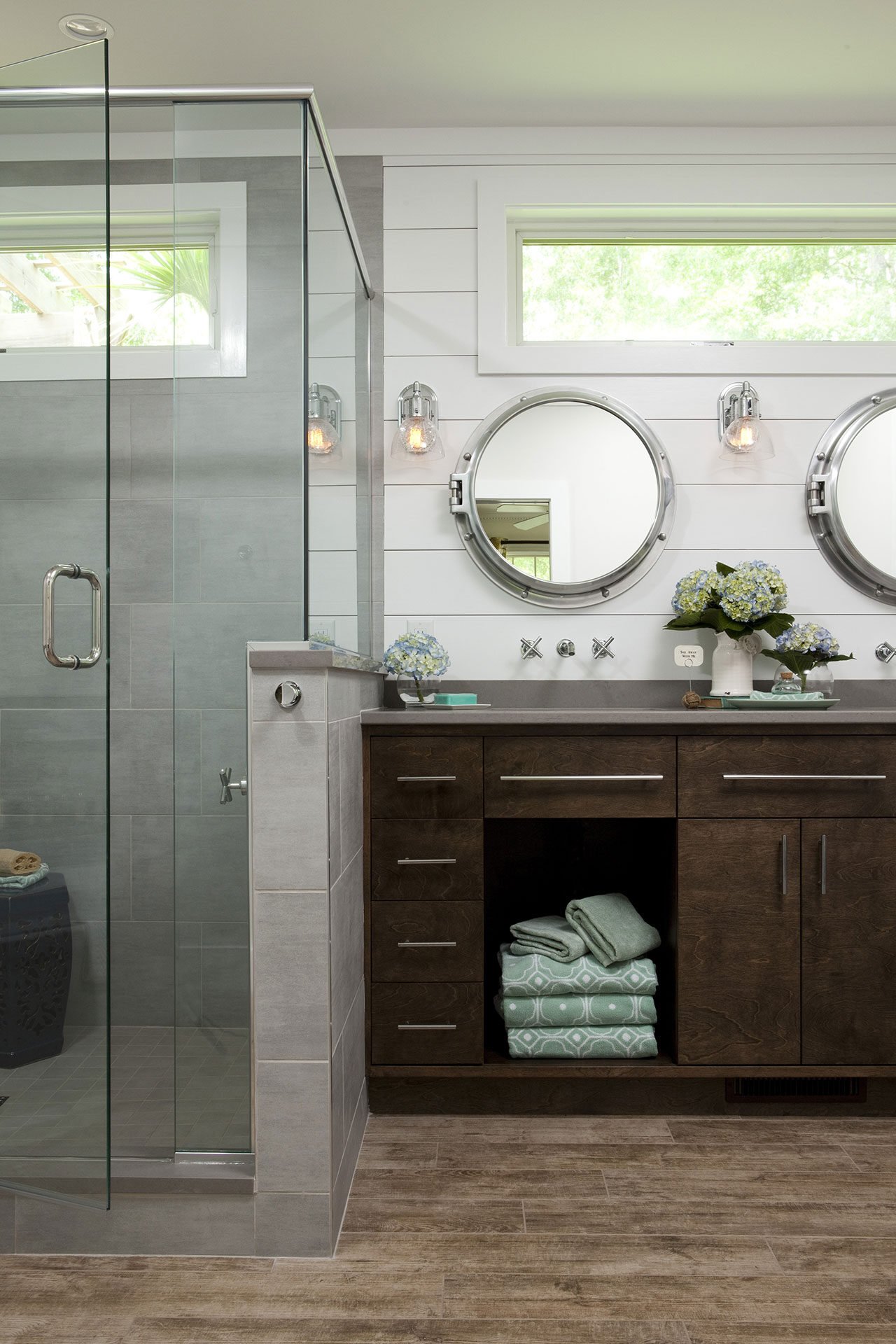 Half Vanity Half Shower Abney
