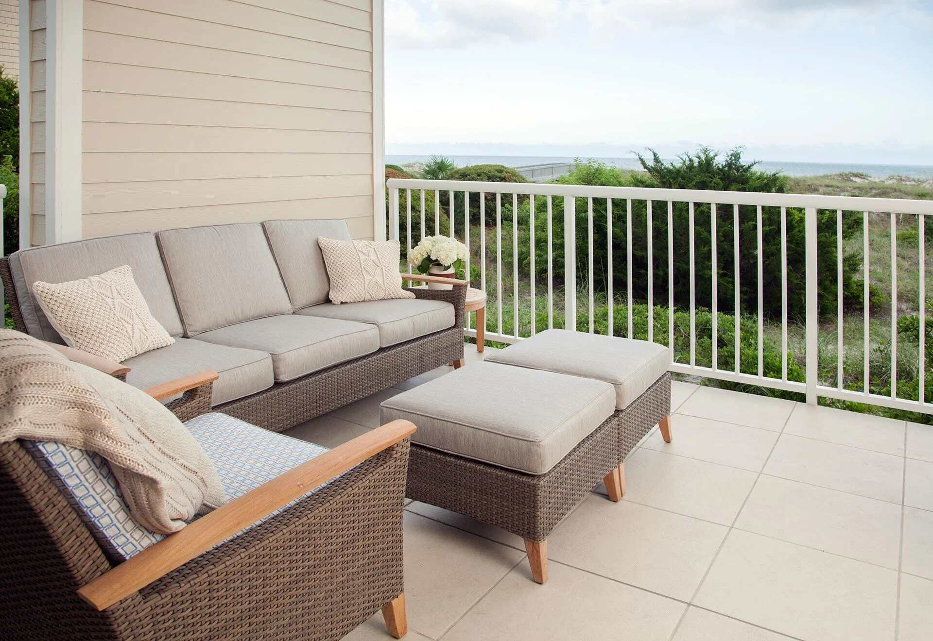 Outdoor seating area on a Balding Design Build custom home in Wrightsville Beach, NC